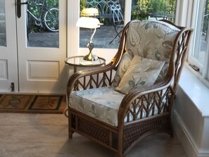 Interior - Luxury Cottage with spectacular rural views, private garden, sunroom and terrace (Wirksworth)