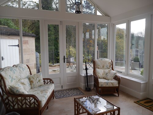 Luxury Cottage with spectacular rural views, private garden, sunroom and terrace