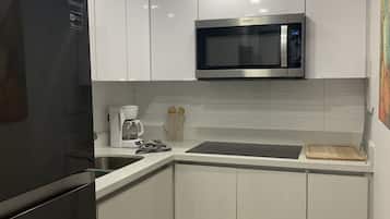 Fridge, microwave, stovetop, toaster