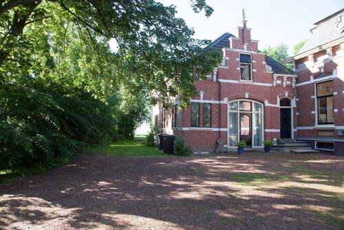 Completely renovated former coach house of villa “Hoeve Ceres” from 1898
