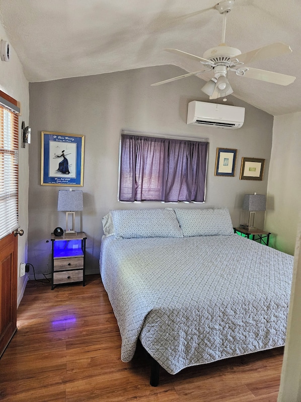 1 Schlafzimmer, Bügeleisen/Bügelbrett, kostenloses WLAN, Bettwäsche