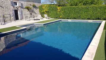 Piscina externa, piscina aquecida