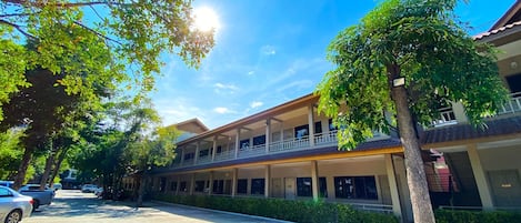 Fachada de la propiedad