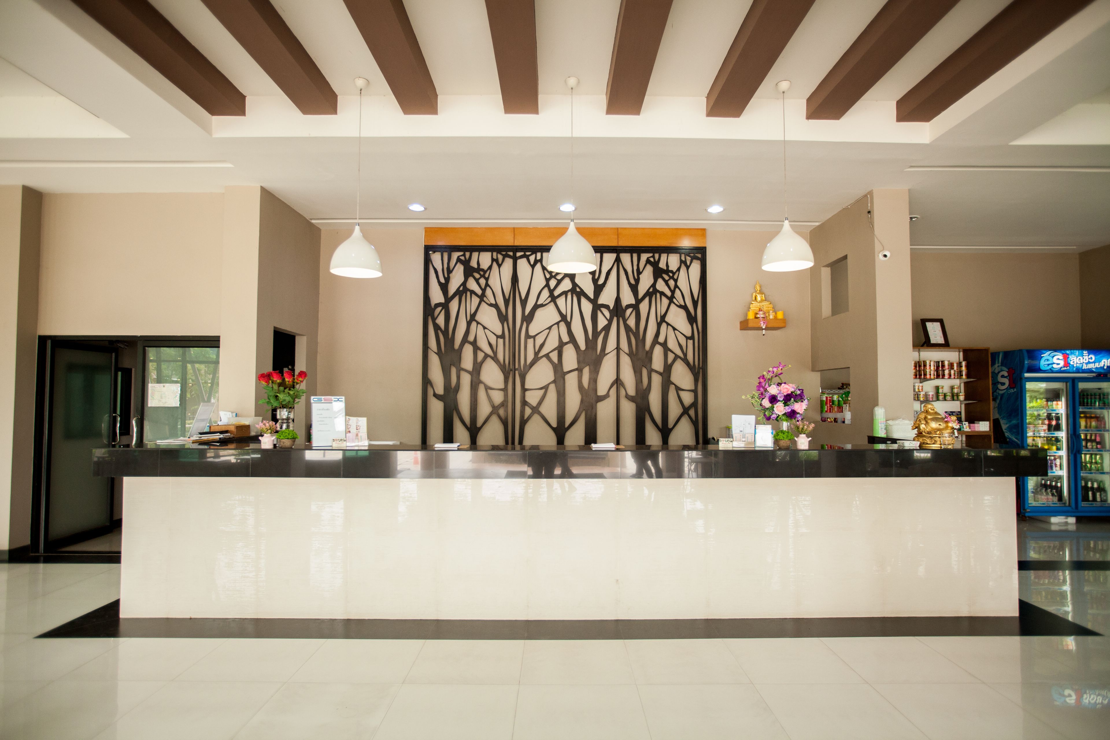 Check-in/check-out kiosk