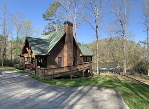 Exterior - Discount June 21-28! Luxury River House, hot tub, kayaks, fire pit, dogs OK (Demorest)