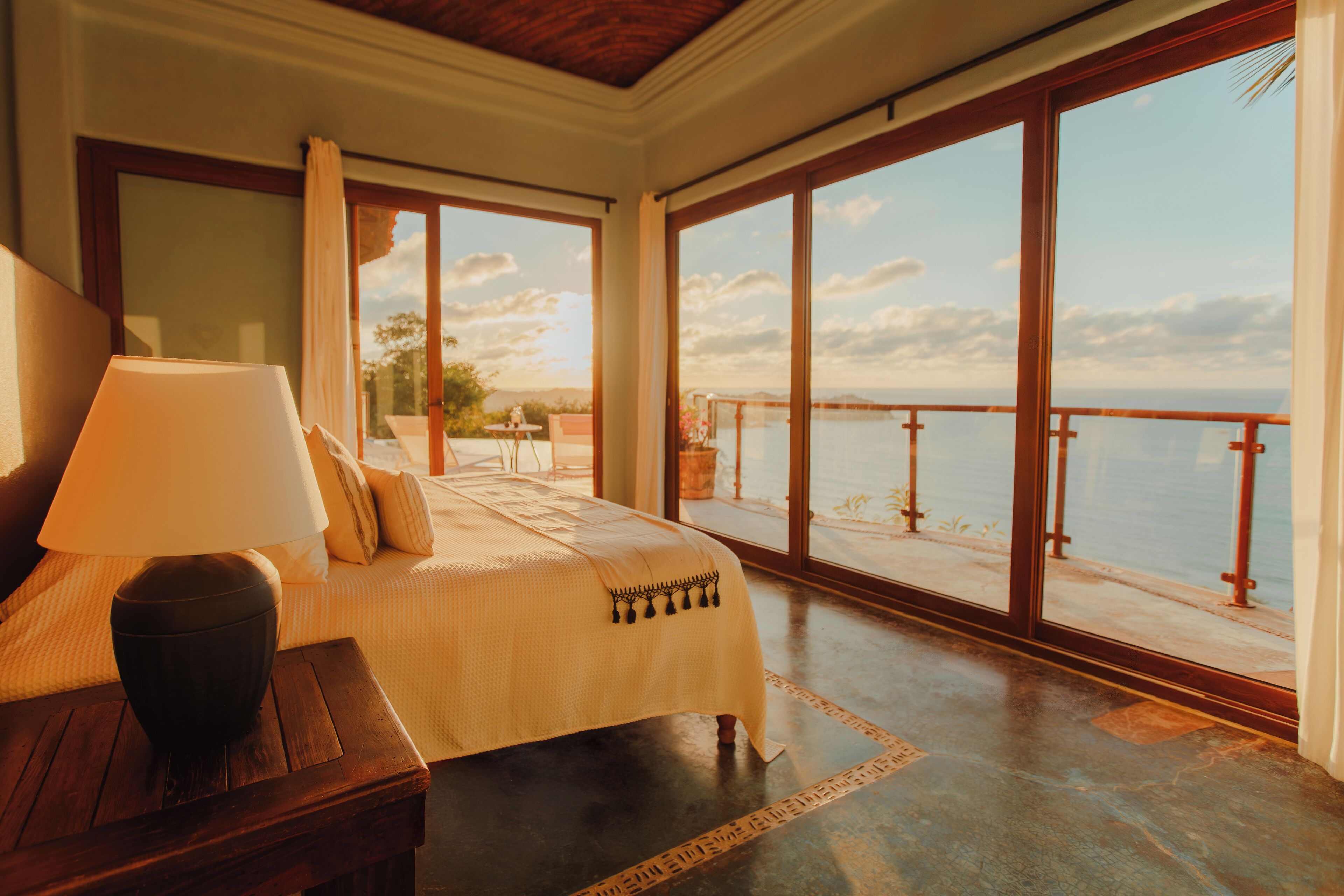 4 habitaciones, tabla de planchar con plancha y wifi gratis 