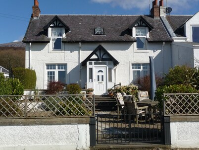 Sealladh na Mara (Gaelic for "View of the Sea")