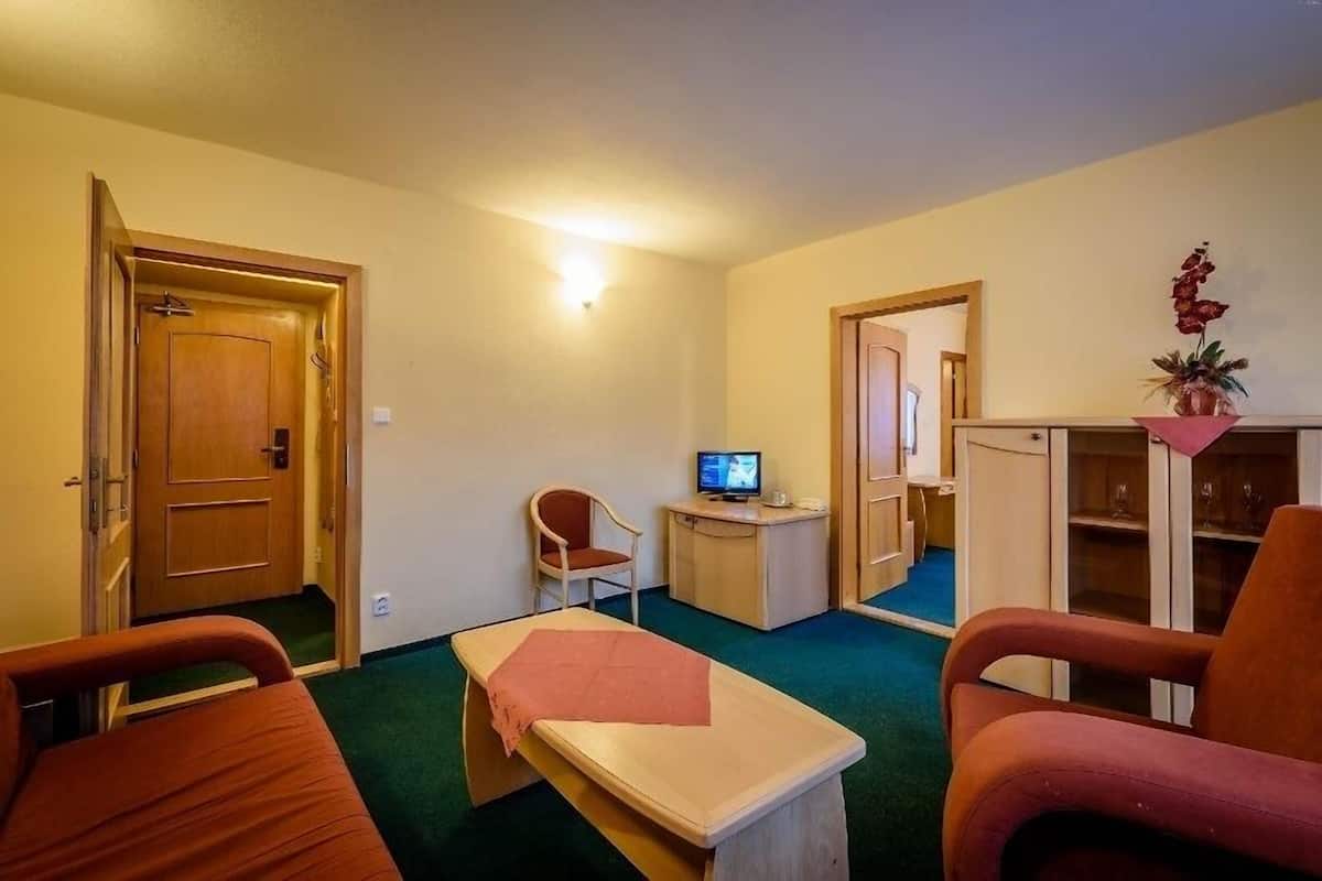 Apartamento conforto | Cofres nos quartos, cortinas blackout, ferros/tábuas de passar roupa