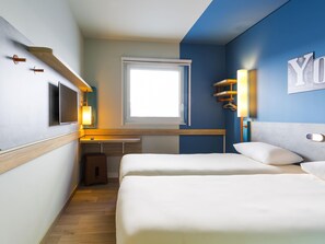 Room, 2 Twin Beds | Desk, blackout drapes, free cribs/infant beds, free WiFi