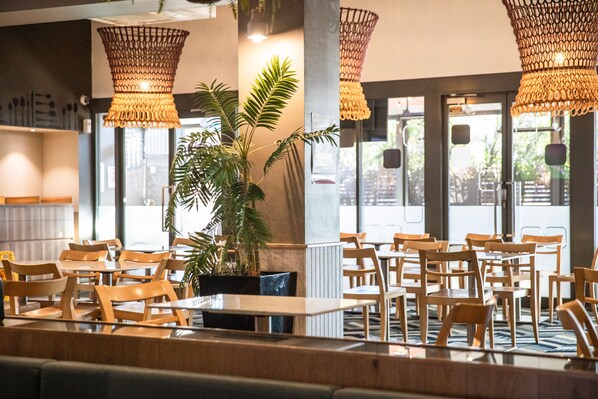 Restaurant - Swansea Hotel (Swansea)