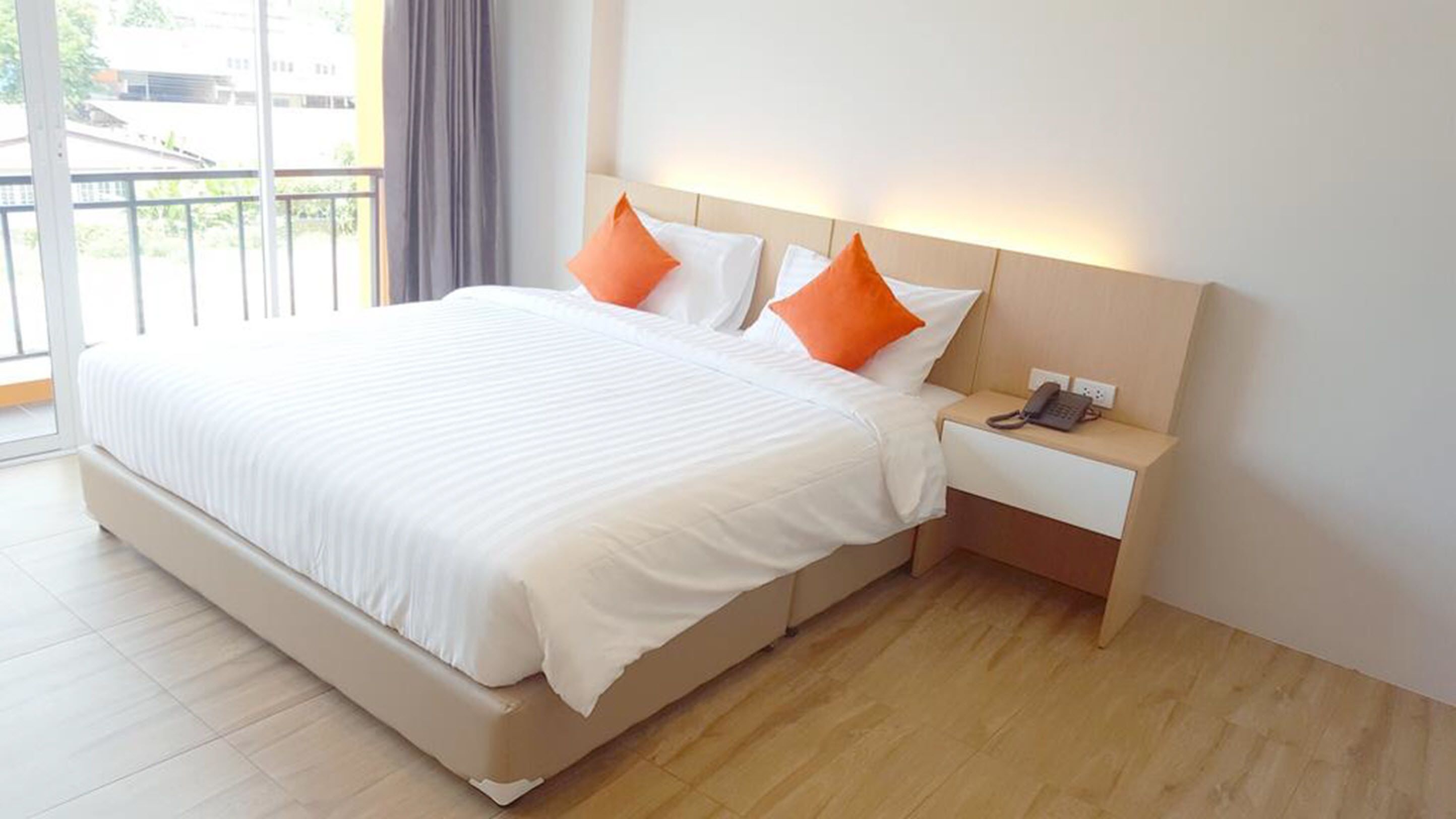 superior double room | minibar, desk, blackout curtains, rollaway beds