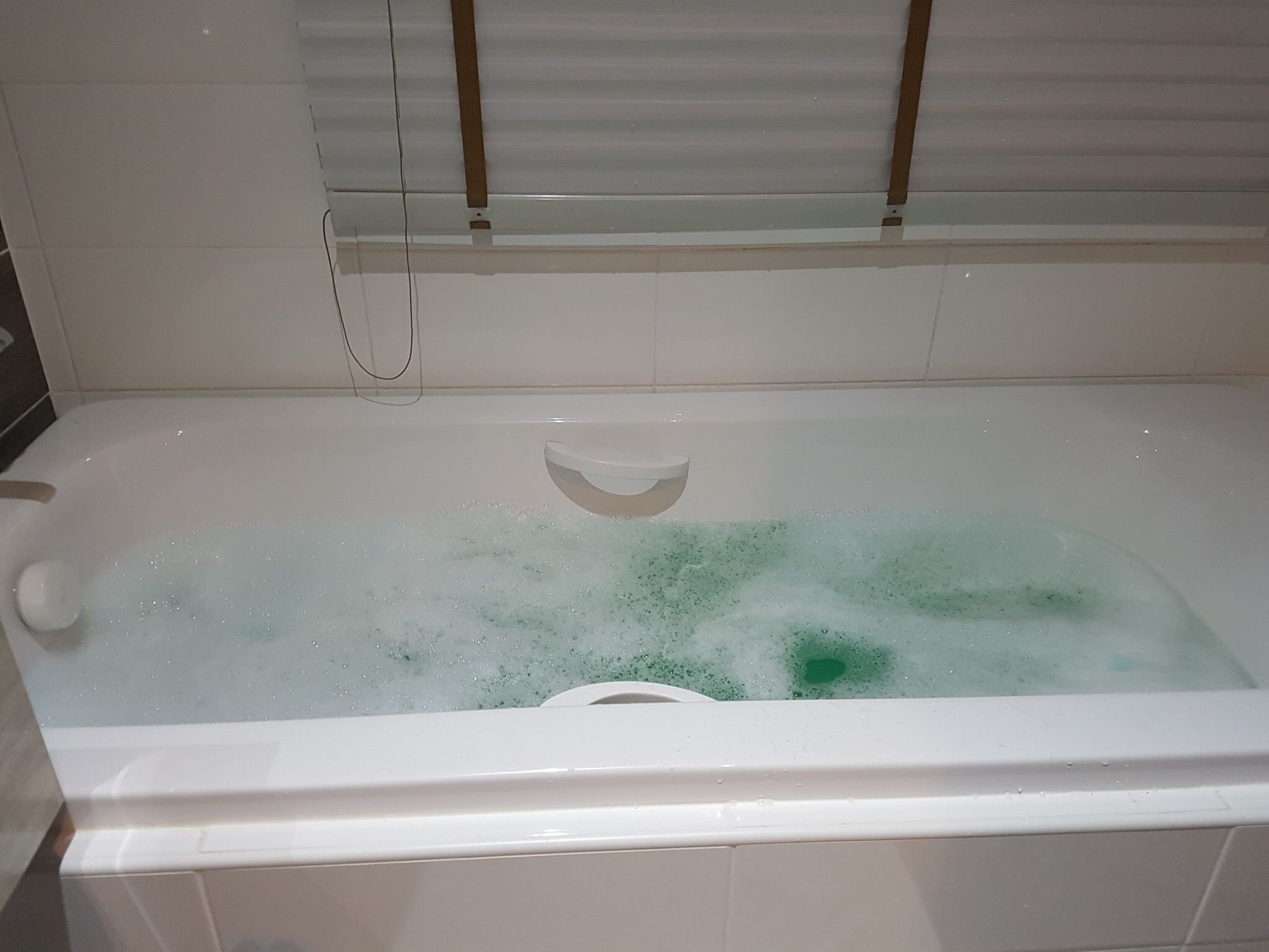 deep-soaking bathtub