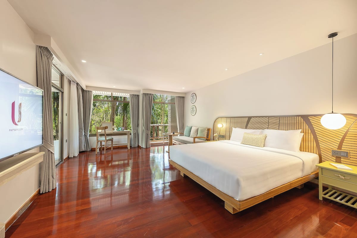Premium Deluxe Corner | Frigobar, cofres nos quartos, escrivaninha, cortinas blackout