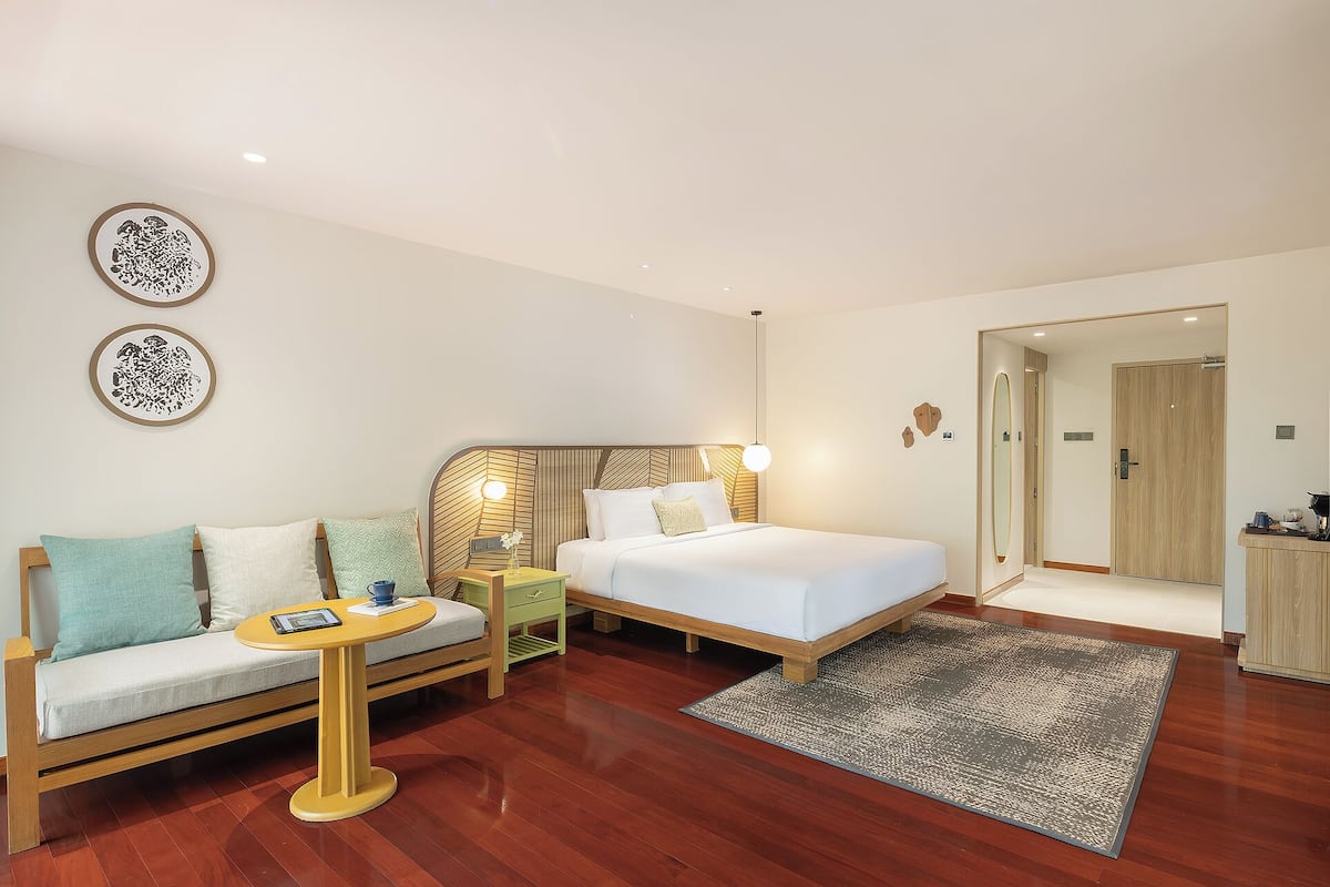 Deluxe Corner | Frigobar, cofres nos quartos, escrivaninha, cortinas blackout