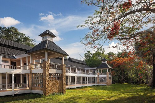 Sappraiwan Elephant Resort & Sanctuary