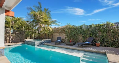Fabulosa casa con piscina y estudio de música, a minutos de la playa.