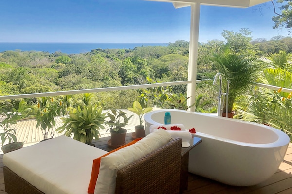 Top level Outdoor Tub Deck!!