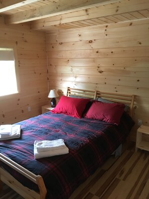 2 bedrooms, Internet, bed sheets