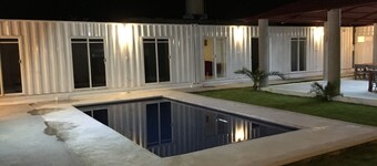 Bunker Rooms 12 habitaciones- 12 Rooms at Cuernavaca & Temixco, Morelos, Mexico