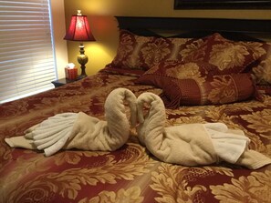 4 室のベッドルーム、セーフティボックス (室内)、アイロン / アイロン台、WiFi (無料)