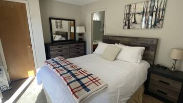 1 chambre, lit parapluie, Wi-Fi, draps fournis