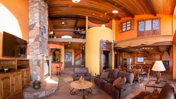 Smart TV, fireplace, DVD player, books