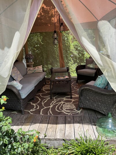 Cottage/Tiny House Living Accommodation in Beaufort for Cost-conscious Traveler 