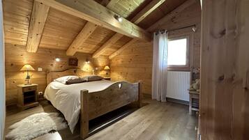 3 chambres, fer et planche à repasser, Wi-Fi gratuit, draps fournis