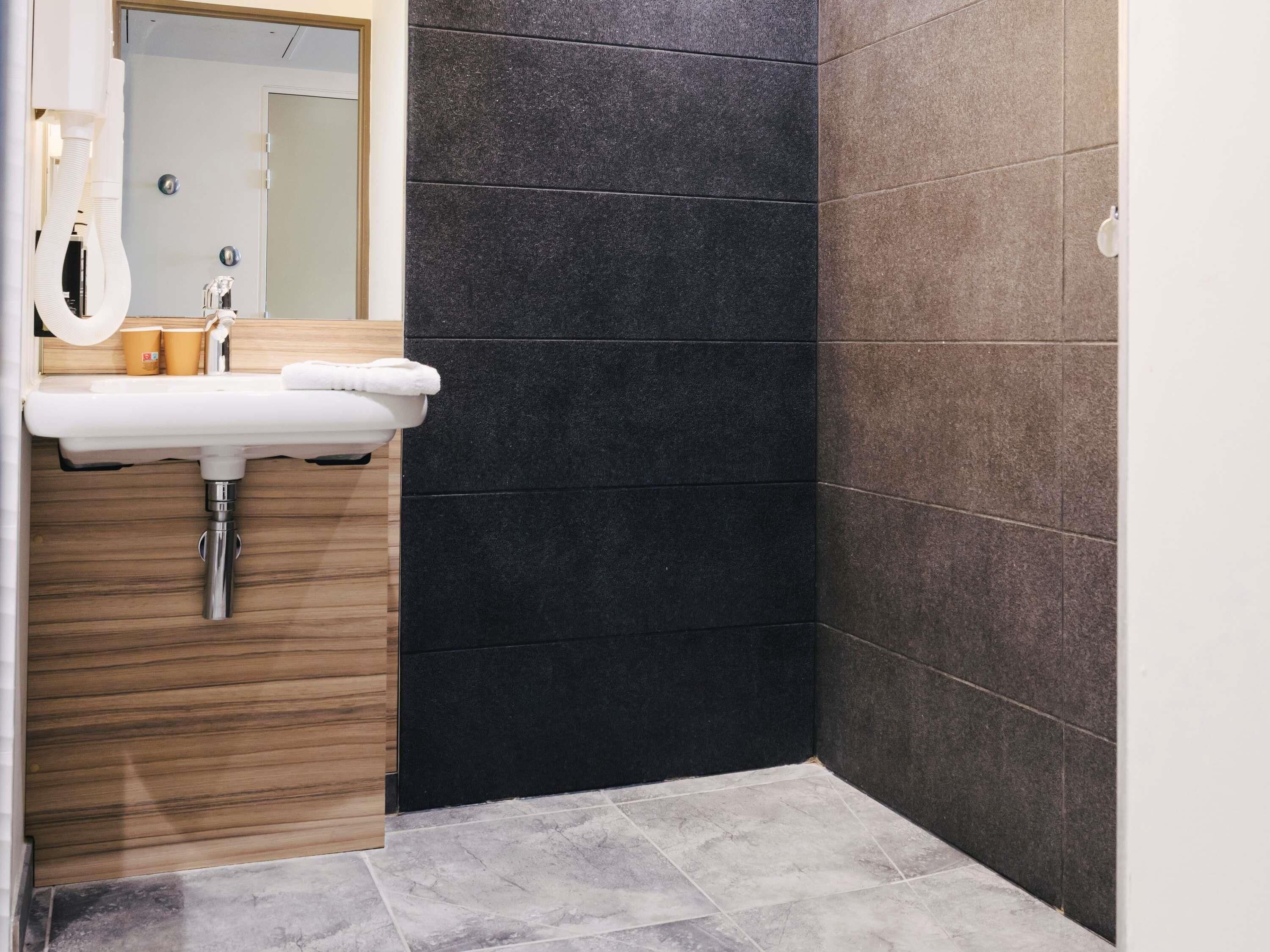 soundproofing, free cots/infant beds, free wifi, bed sheets