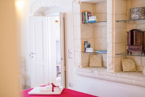 Suite, 1 Schlafzimmer (4 PAX) | Hochwertige Bettwaren, Zimmersafe, Schreibtisch, schallisolierte Zimmer