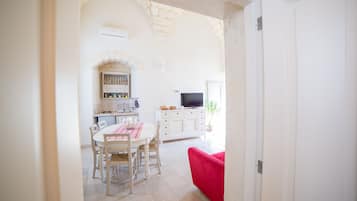 Suite, 1 kamar tidur (4 PAX) | Ruang keluarga | TV layar datar