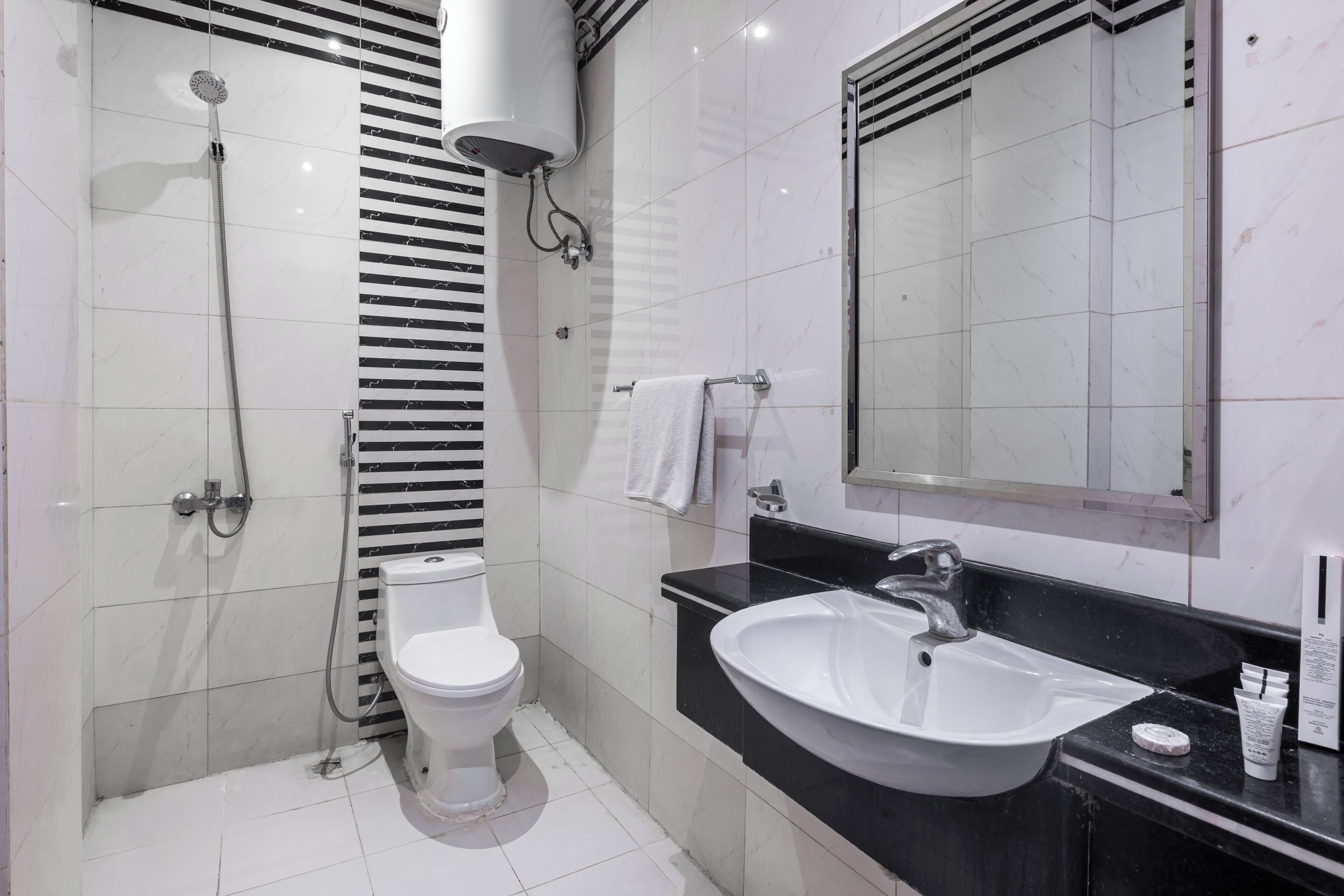 Apartment, 1 Schlafzimmer, Küche | Badezimmer | Dusche, kostenlose Toilettenartikel, Haartrockner, Hausschuhe