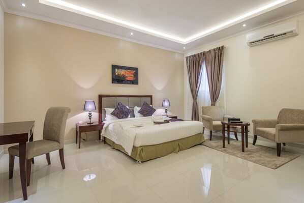 In-room safe, desk, soundproofing, iron/ironing board