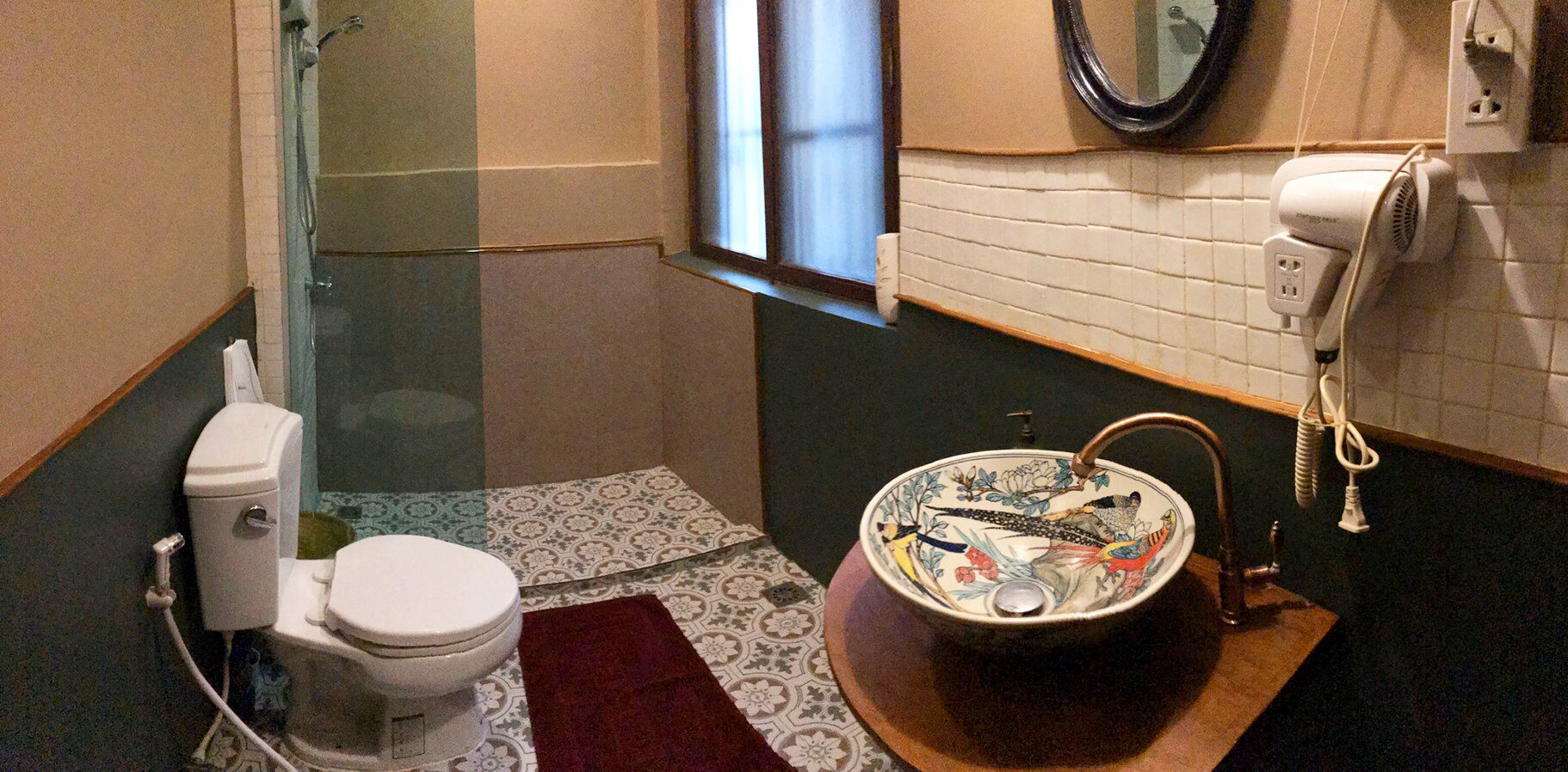 deluxe double room, balcony | bathroom | shower, free toiletries, hair dryer, towels