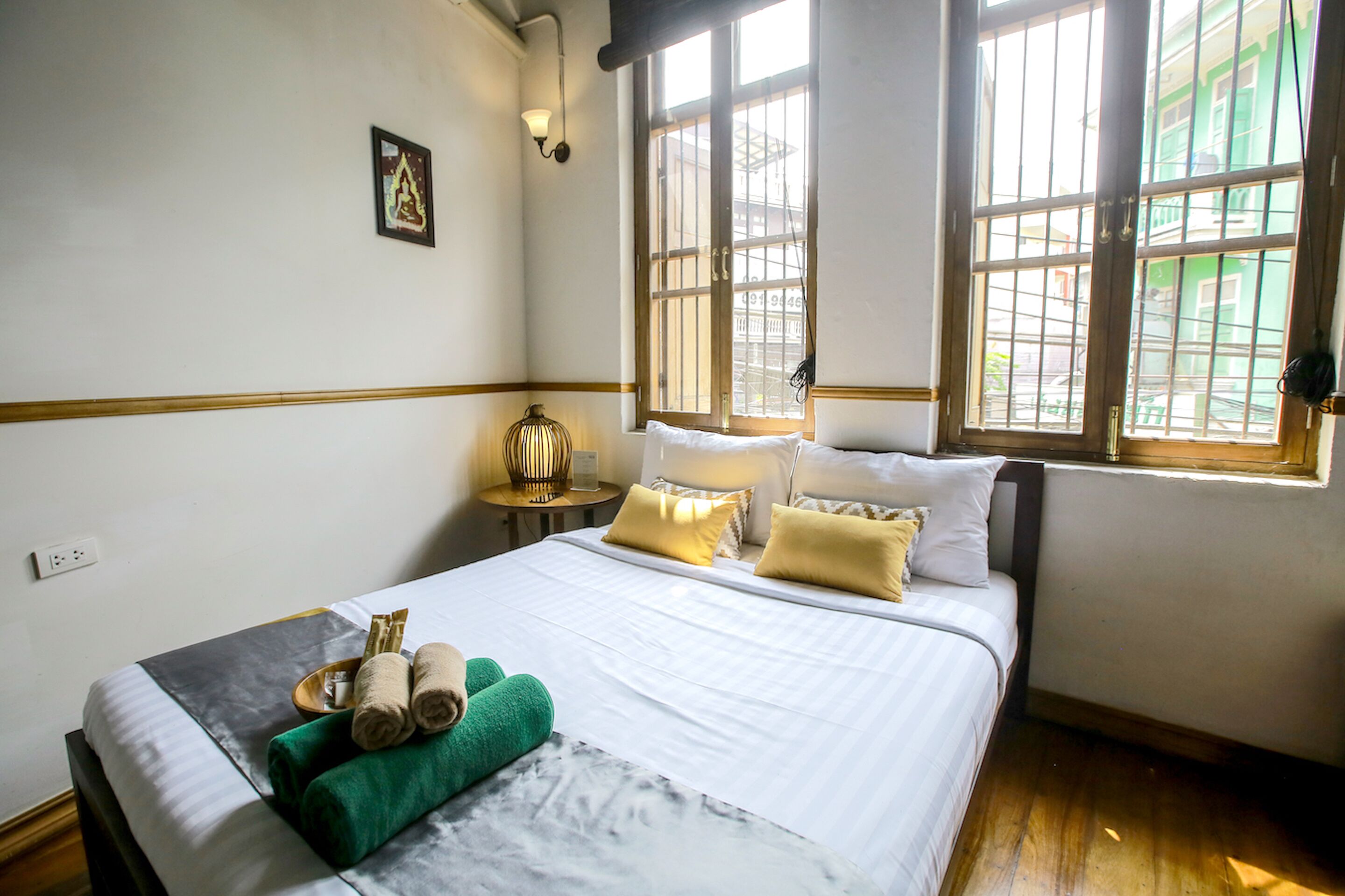 standard double room | free wifi, bed sheets