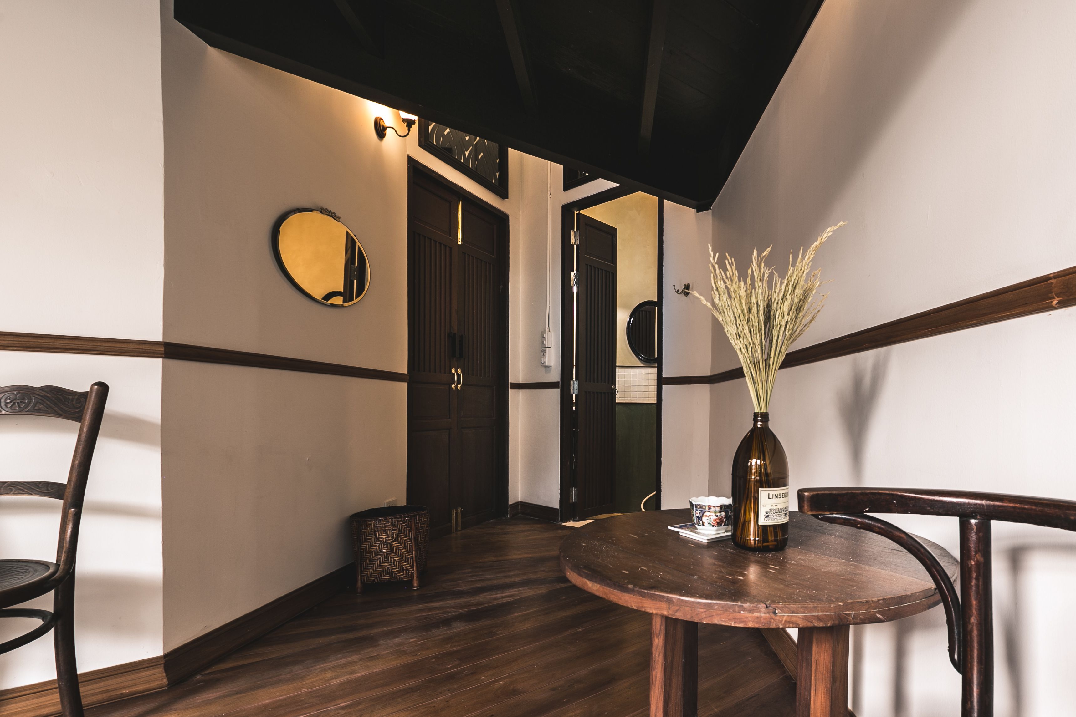 standard suite | in-room dining