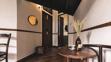 Standard Suite | Makan dalam bilik