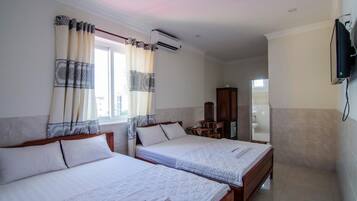 Minibar, desk, free WiFi, bed sheets