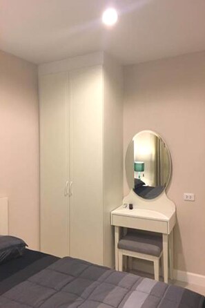 1-Bedroom Condo | RumsbekvÀmlighet