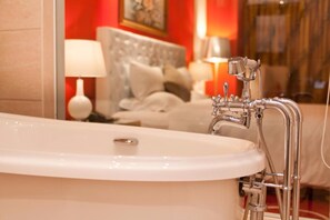 Free toiletries, hair dryer, bathrobes, slippers
