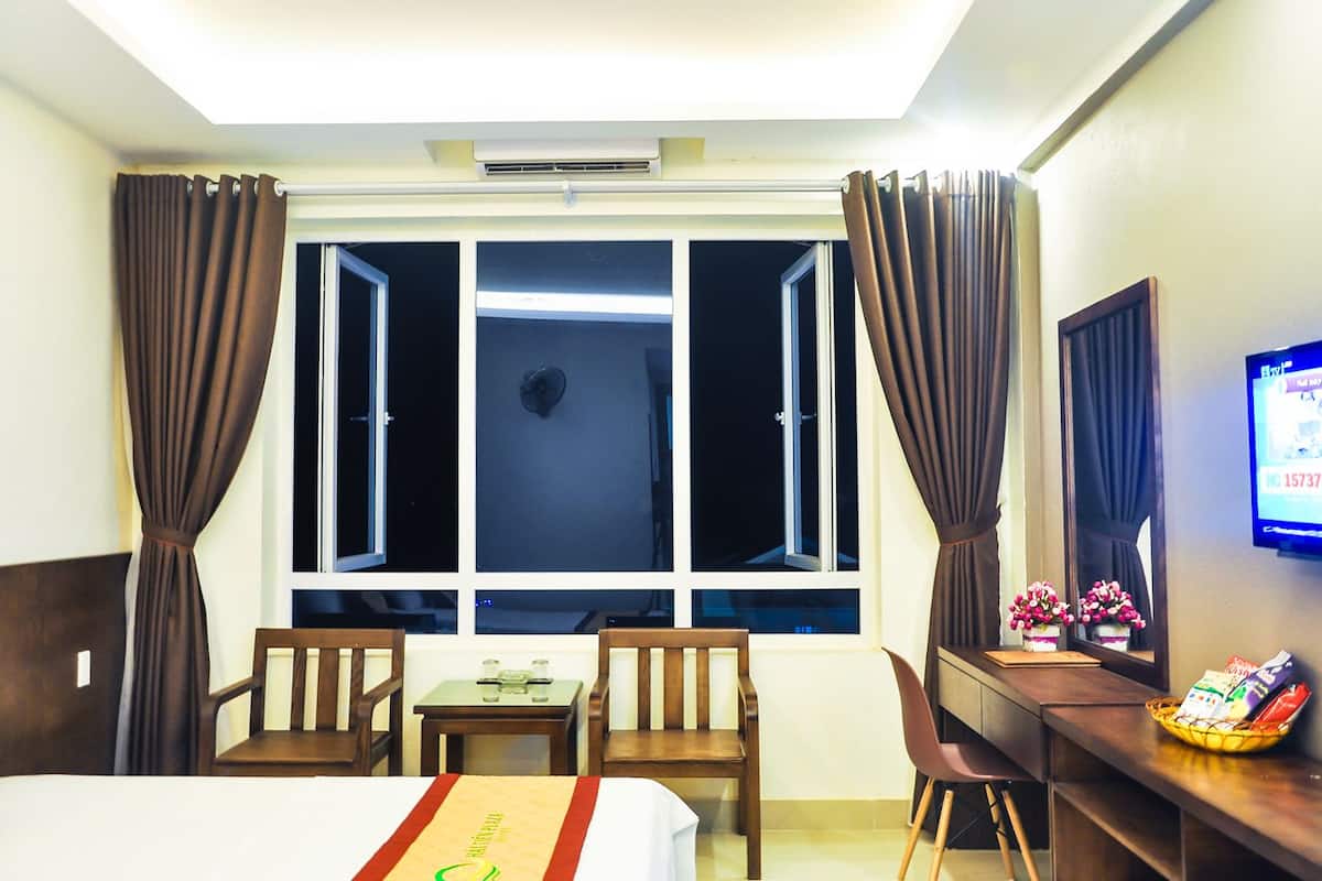 Minibar, in-room safe, desk, soundproofing