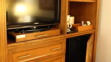 Cortinas blackout, tabla de planchar con plancha y wifi gratis