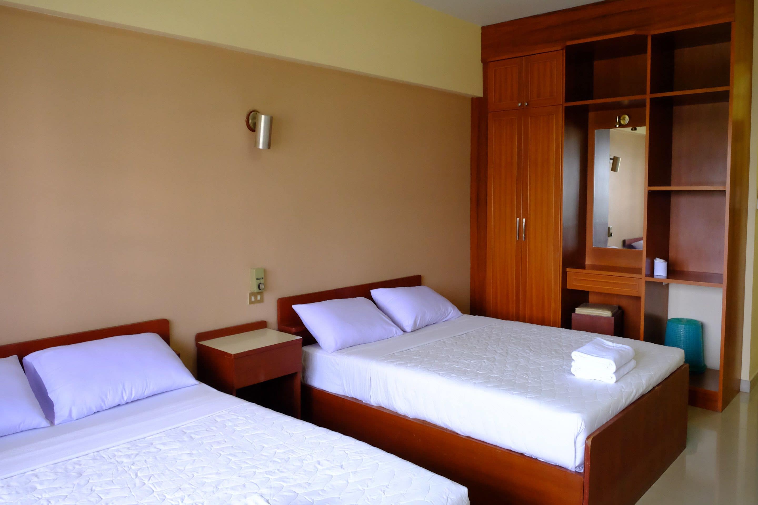 Standard Quadruple Room | Desk, free WiFi