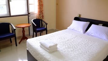 Habitación estándar doble | Escritorio y wifi gratis