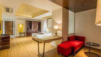 Suite, 1 Bedroom | Living area | Fireplace
