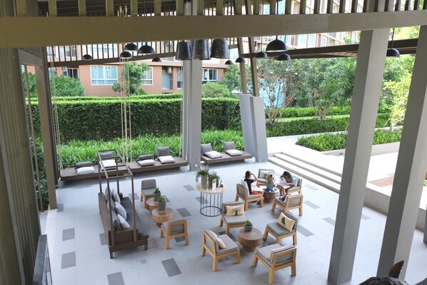 Terrace/patio - Baan Thew Lom Cha Am 339-758 (Cha-am)