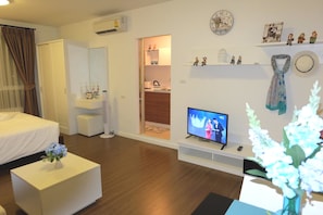 Studio | Room amenity - Baan Thew Lom Cha Am 339-758 (Cha-am)