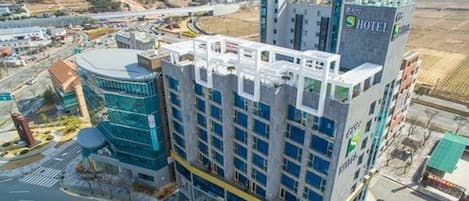 Fachada de la propiedad