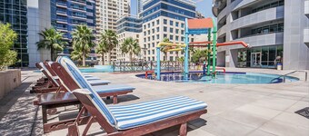 The Waves by Deluxe Holiday Homes