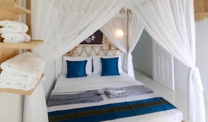 Chambre Double Deluxe, balcon | Mini-bar avec articles gratuits, bureau, Wi-Fi gratuit, draps fournis